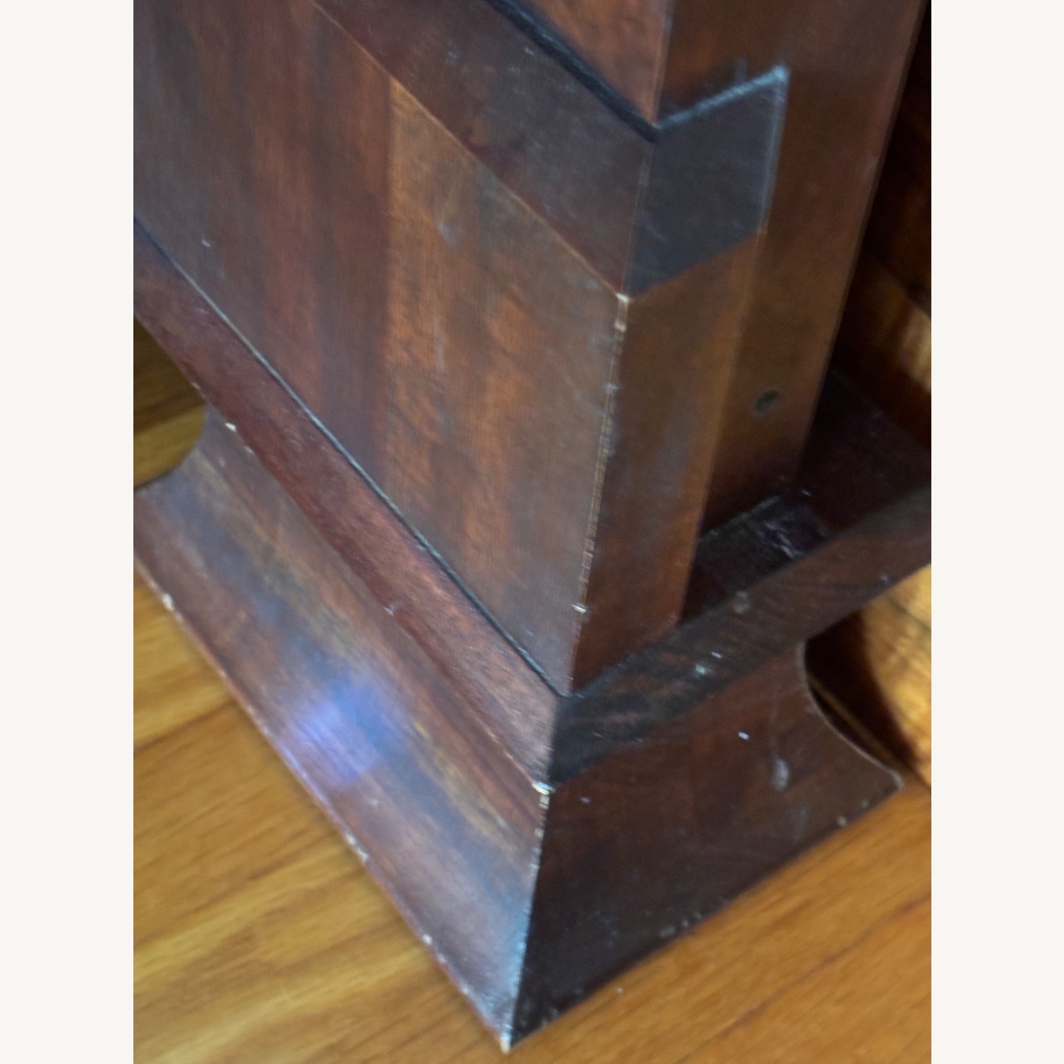 Ralph Lauren Mahogany Flame Queen Bed - image-4