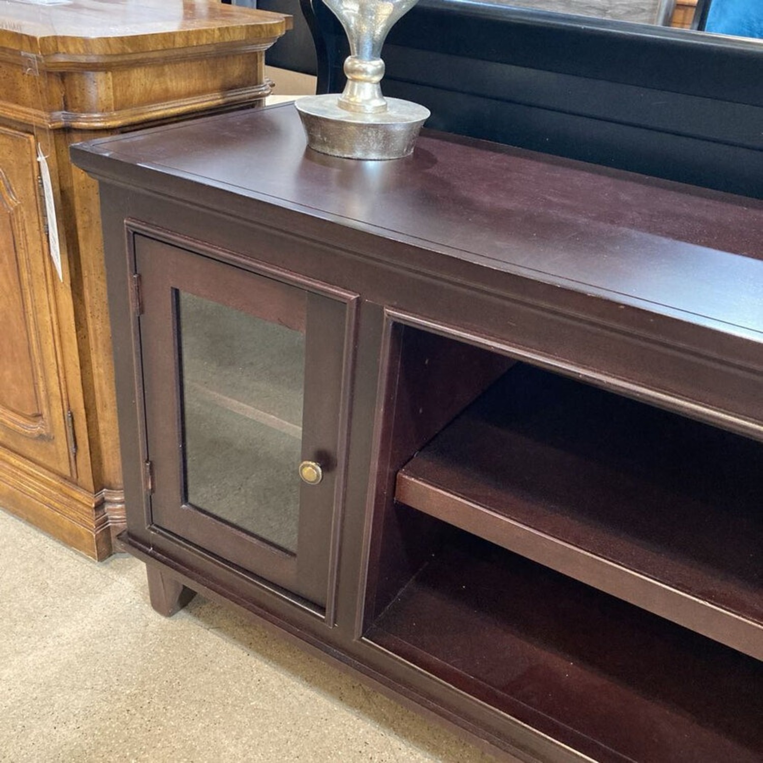 Transitional 2-Cabinet 1-Shelf Media Console - image-5
