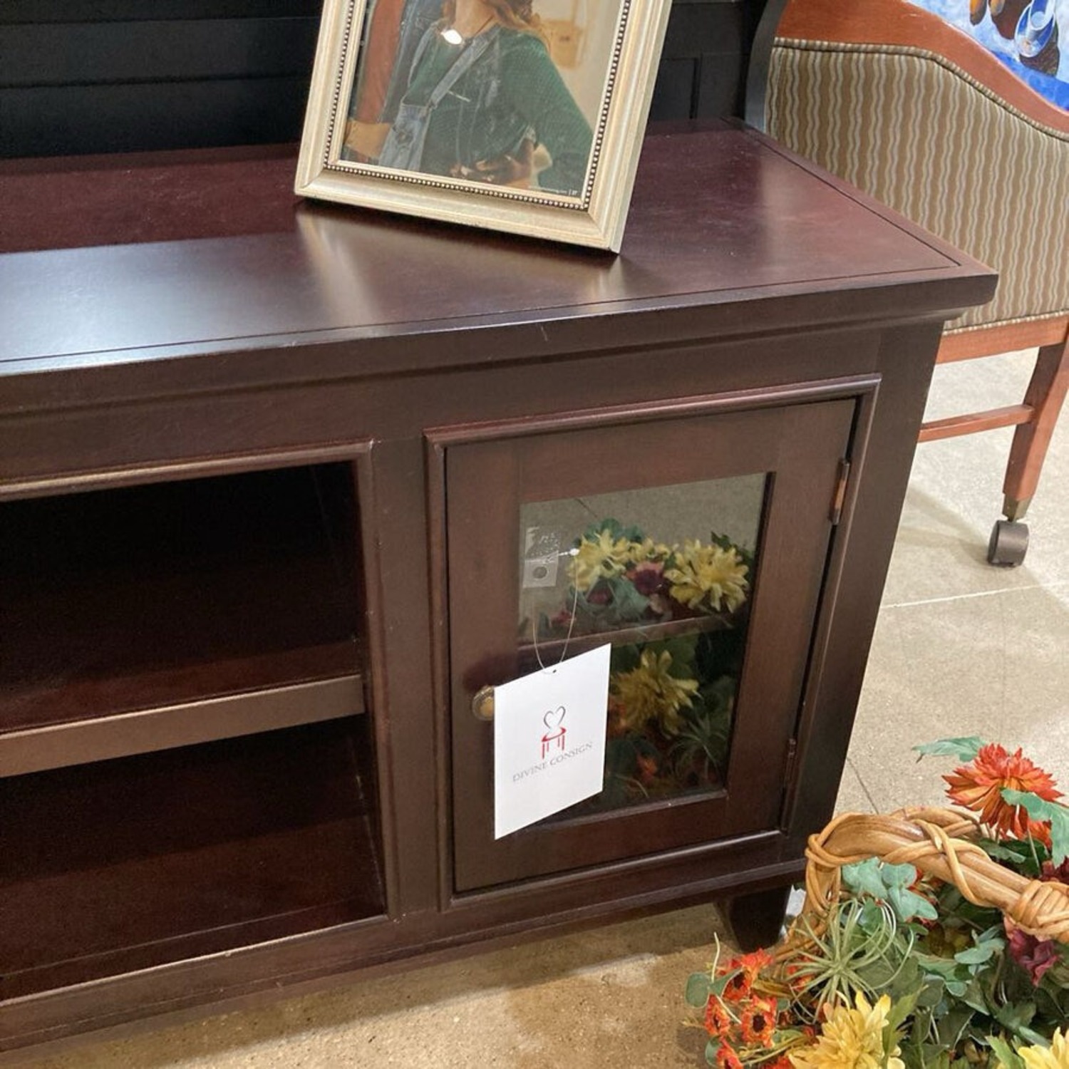 Transitional 2-Cabinet 1-Shelf Media Console - image-4