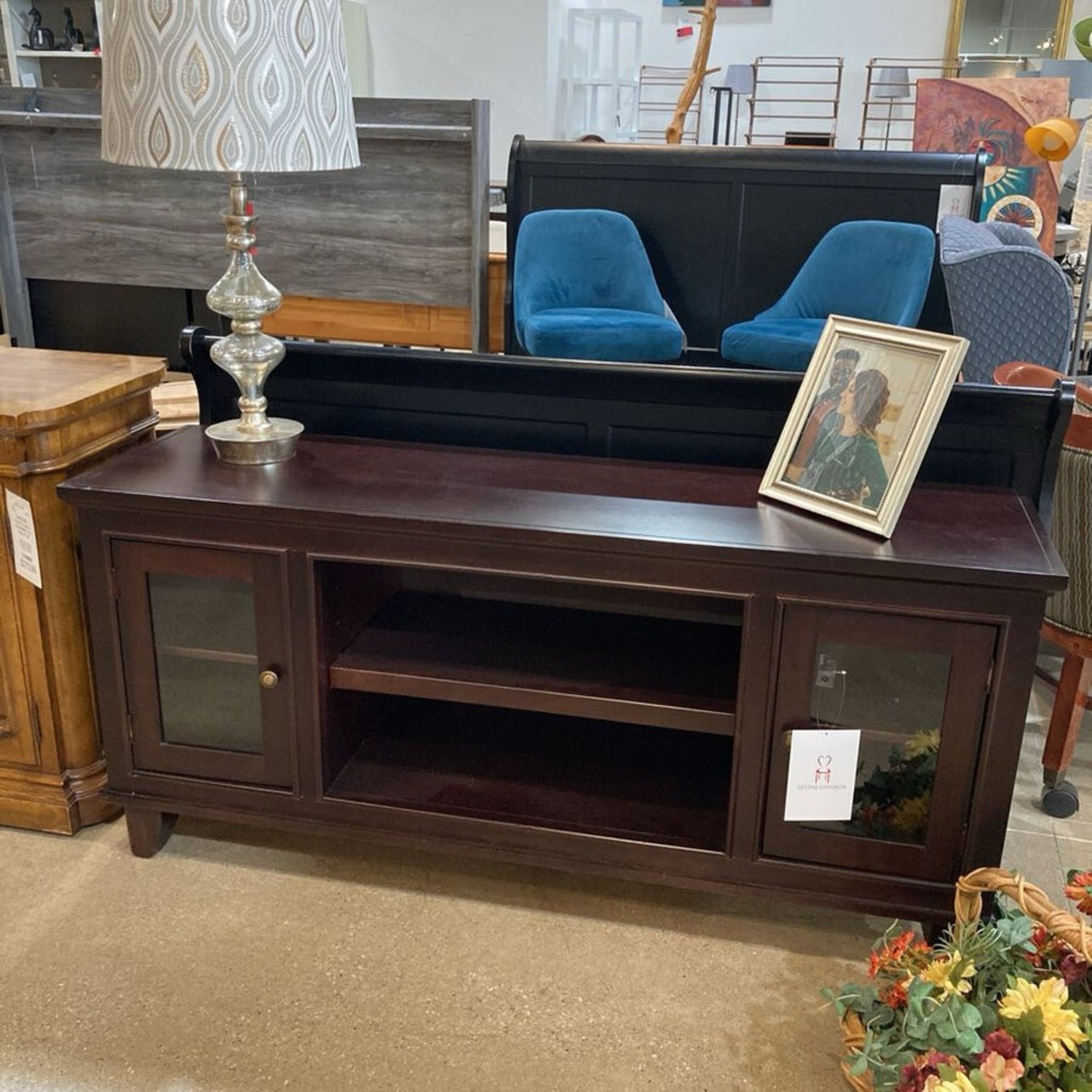 Transitional 2-Cabinet 1-Shelf Media Console - image-3