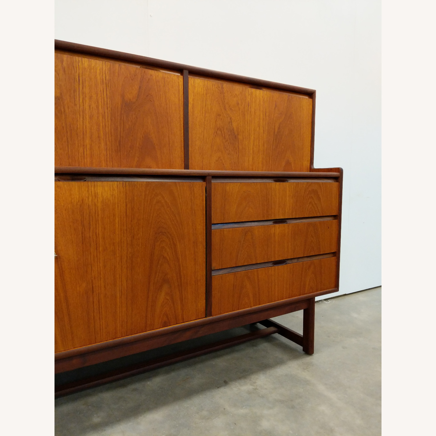 Vintage Mid Century Modern Teak Turnidge Sideboard - image-9