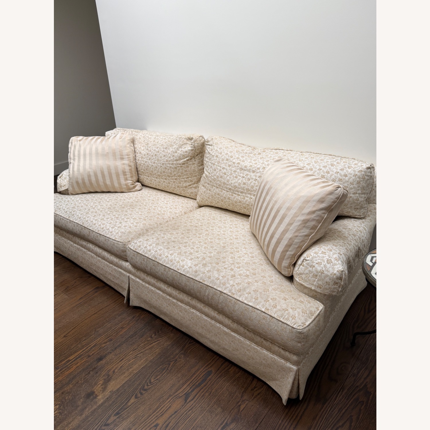 Country French Style 3 Seater Sofa - image-3
