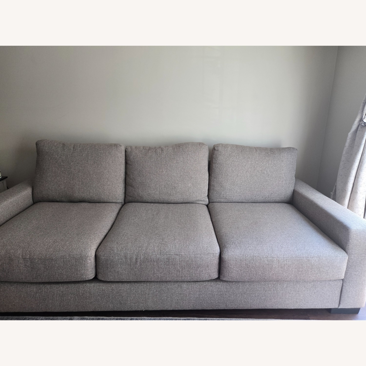 Bob's Discount Furniture 3+ Seater Sofa - image-2