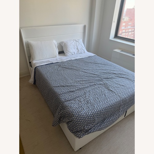 Used White Queen Bed for sale on AptDeco
