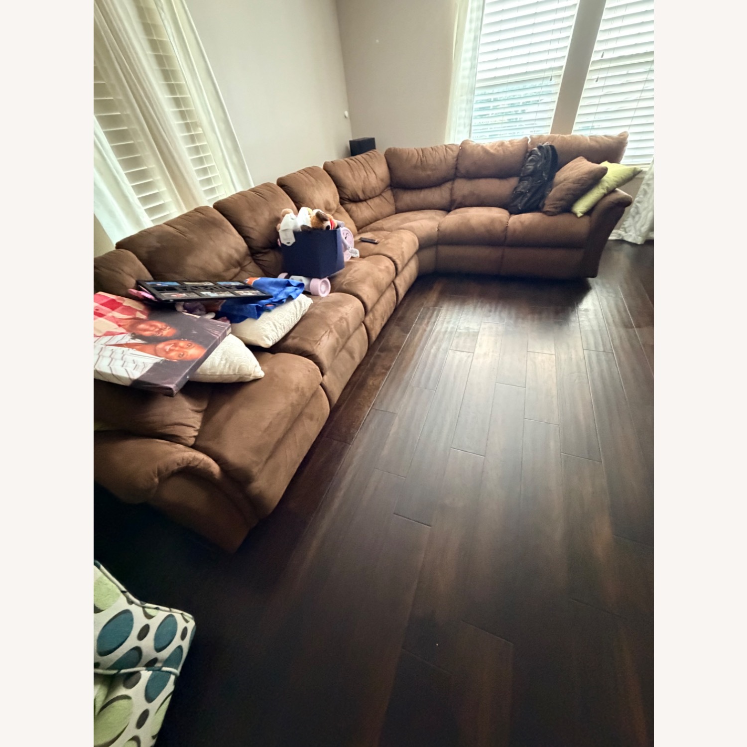 7 piece Manual Sectional - image-2