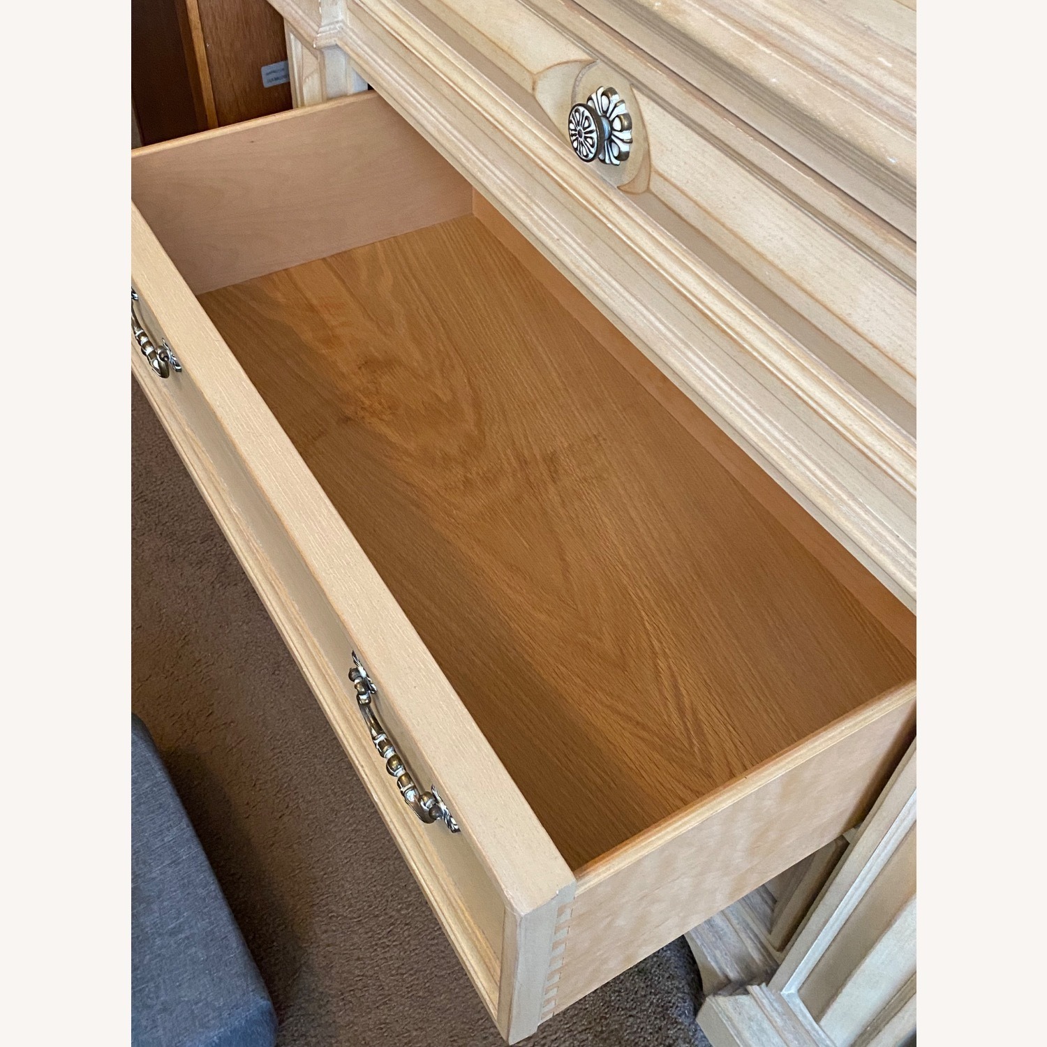 Thomasville Furniture Industries Sideboard - image-10