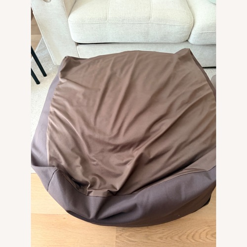Used Muji Body Fit Cushion X2 with 4 More Covers for sale on AptDeco
