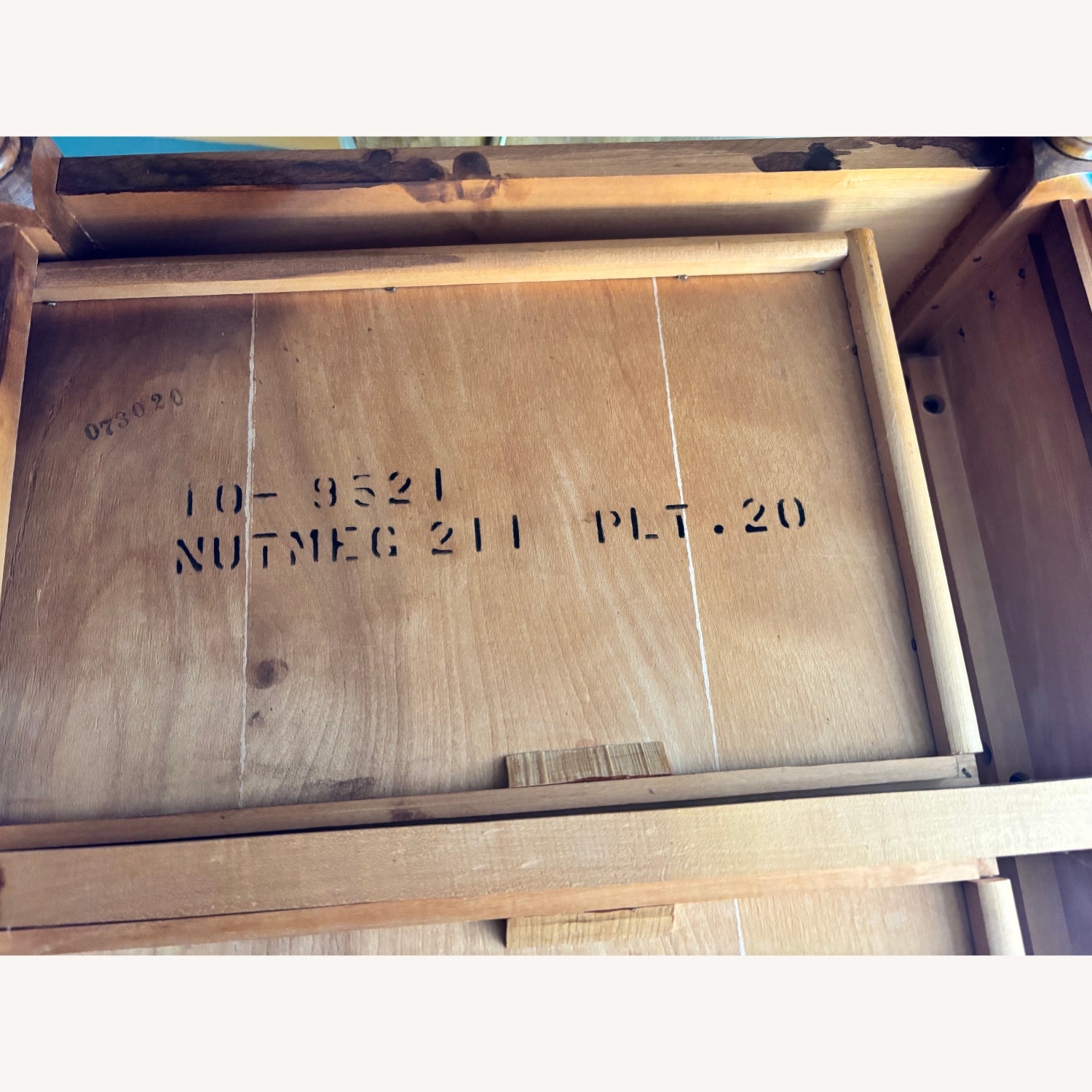 Vintage Ethan Allen 4-Drawer Nutmeg Maple Desk - image-6