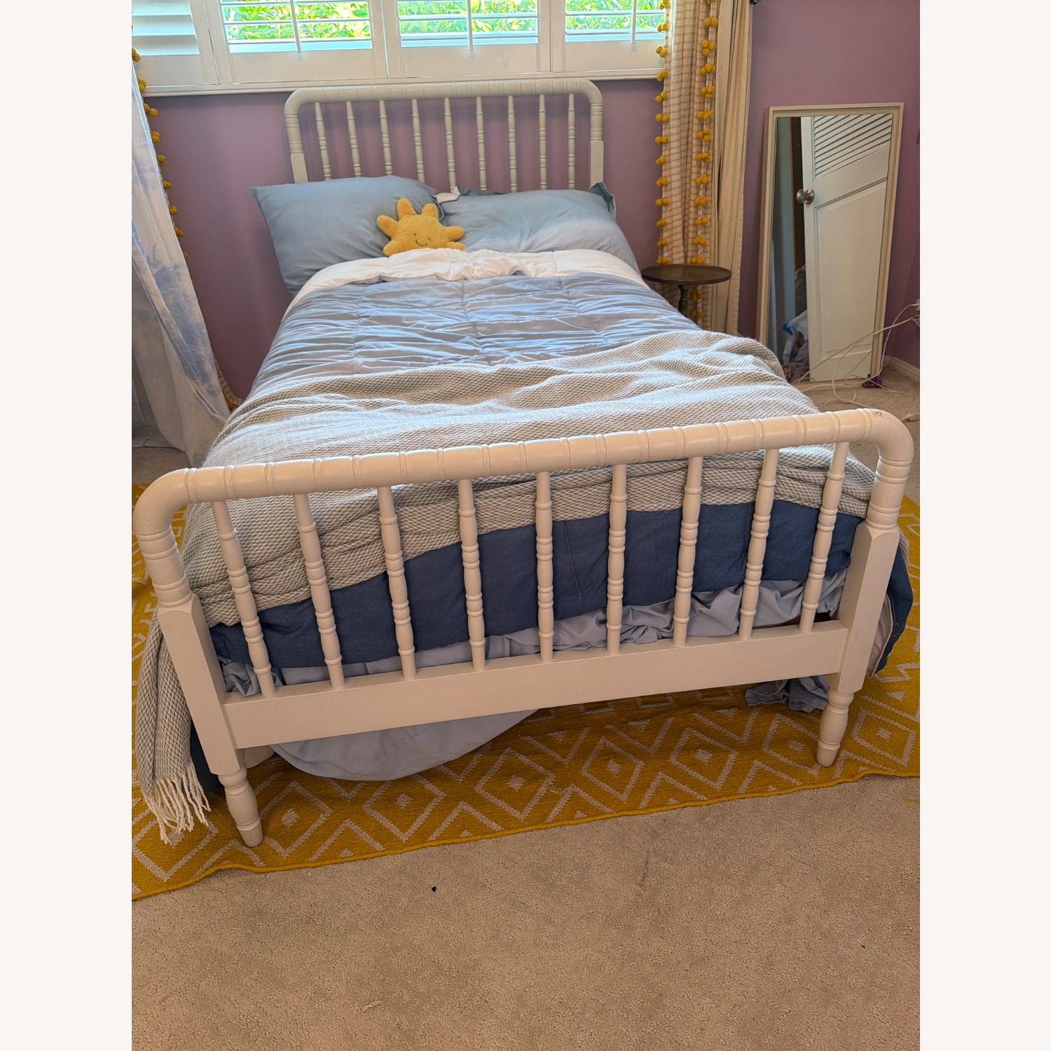 Elsie White Twin Bed - image-3