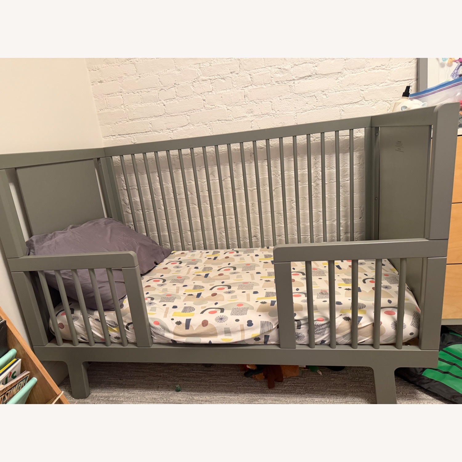 Oeuf Sparrow Light Gray Wood Crib - image-1