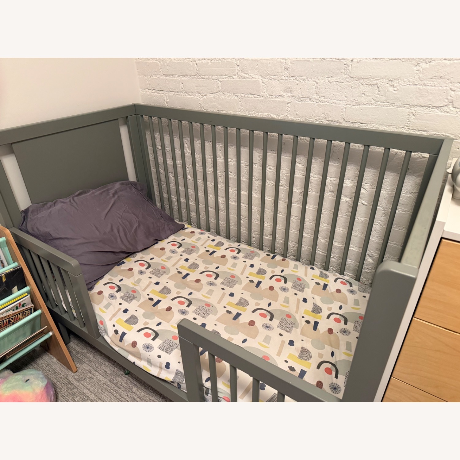 Oeuf Sparrow Light Gray Wood Crib - image-2
