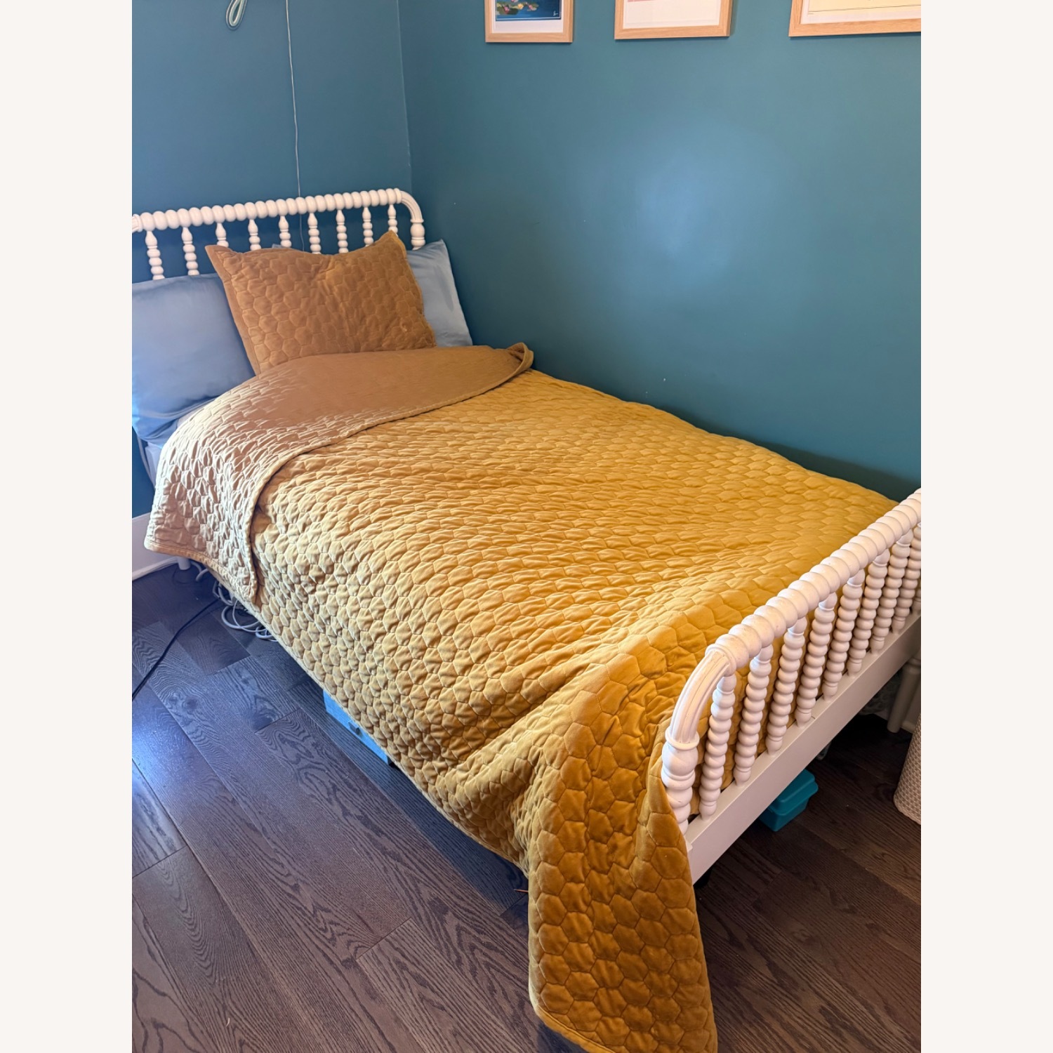 Crate & Kids Jenny Lind Wood Spindle Kids Twin bed - image-1