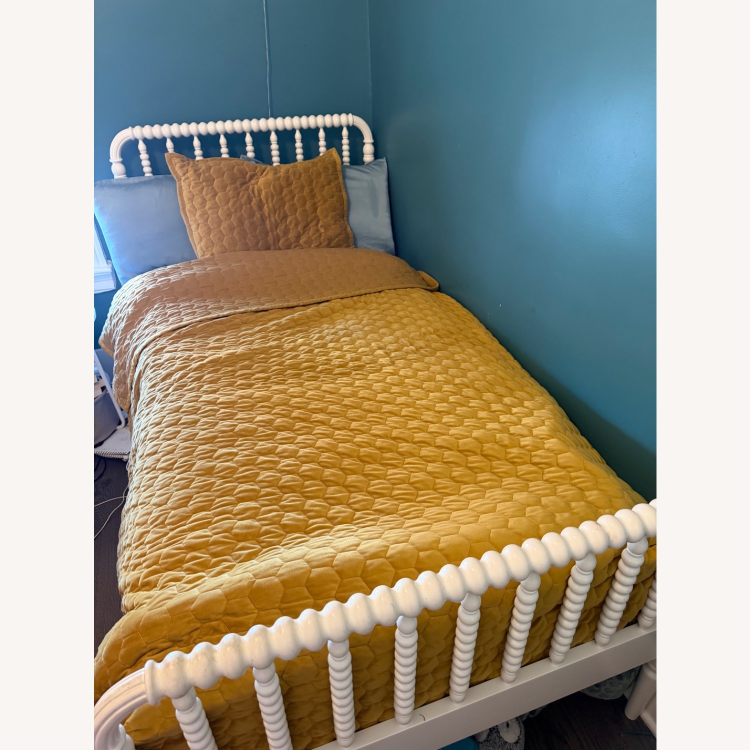Crate & Kids Jenny Lind Wood Spindle Kids Twin bed - image-2