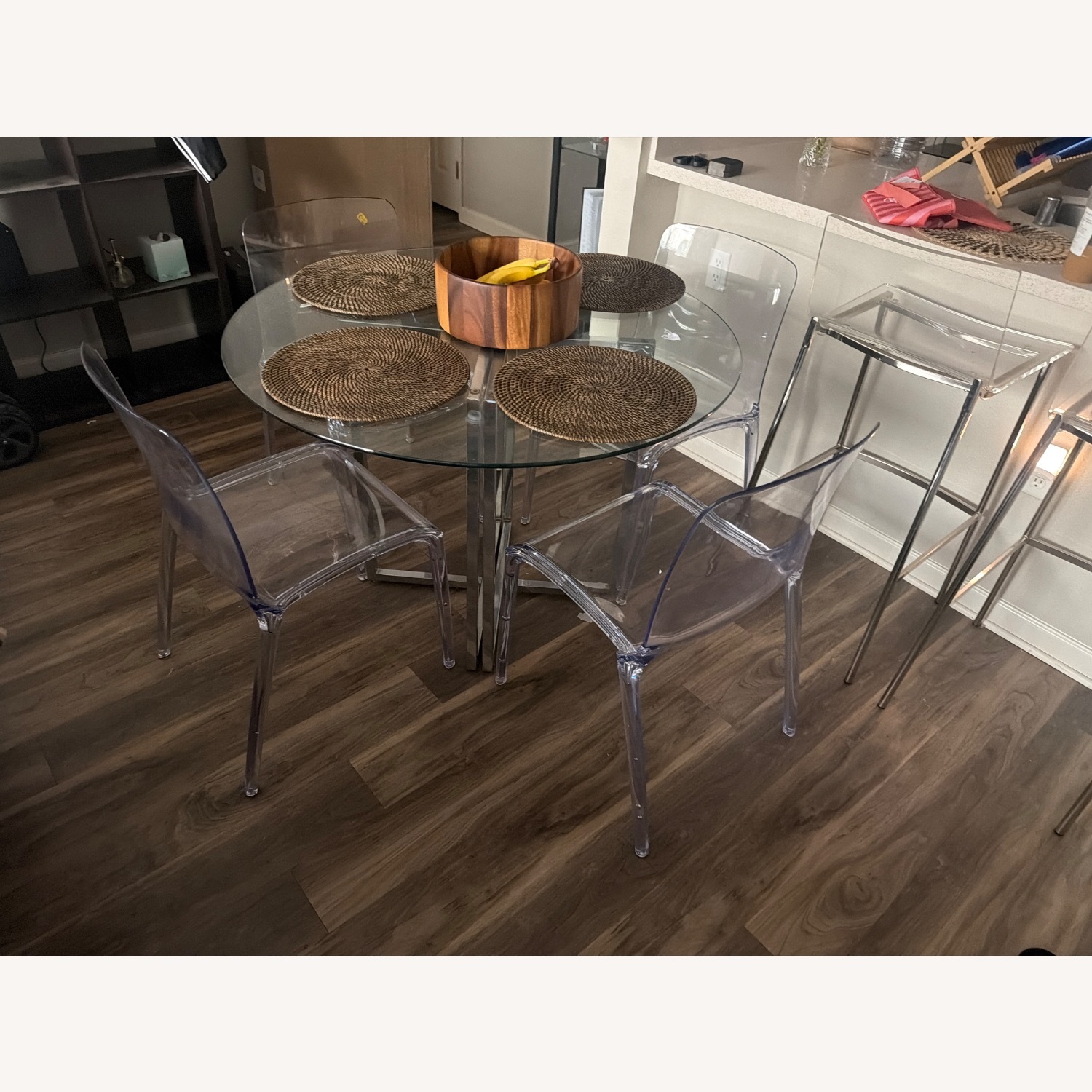 Pleasant Hill Dining Set - image-2