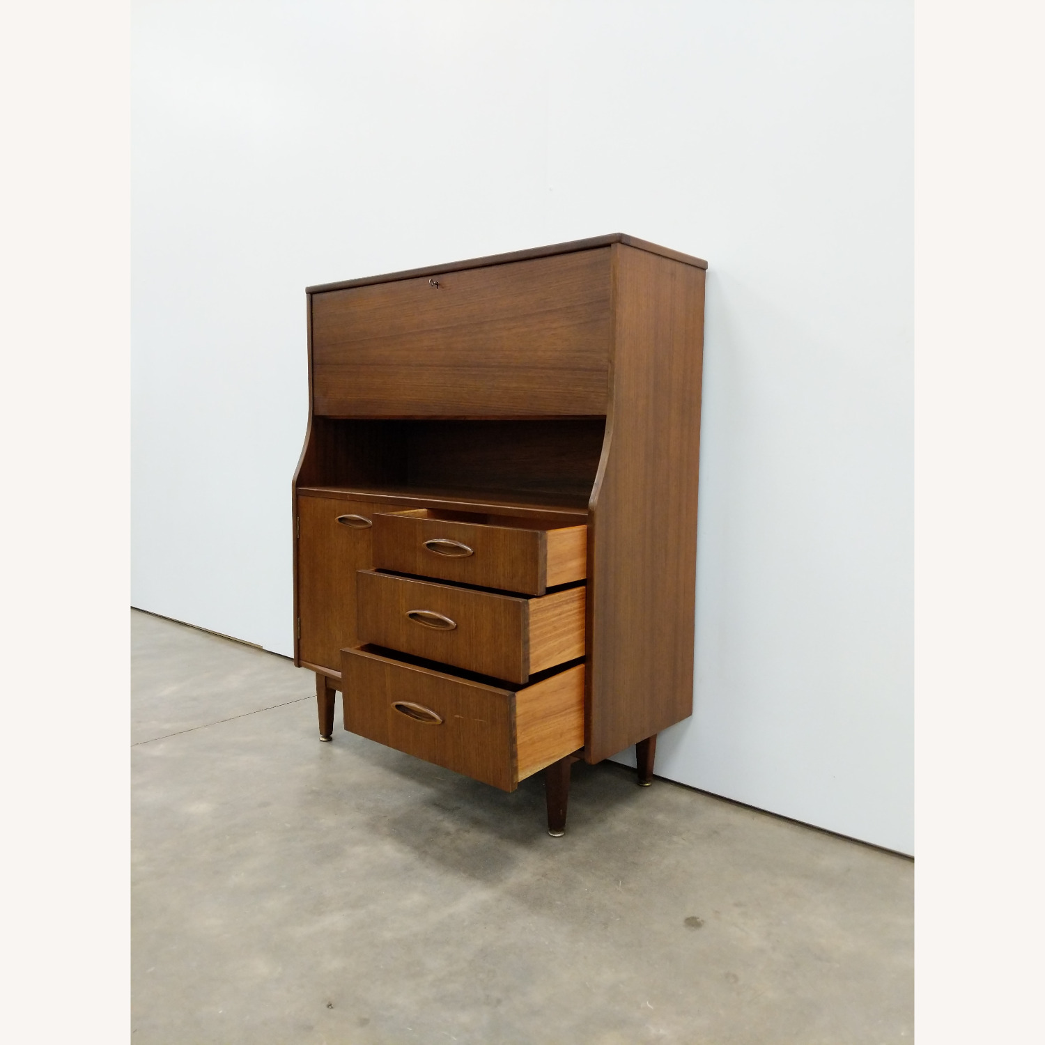 Vintage Mid Century Modern Cabinet / Sideboard - image-3
