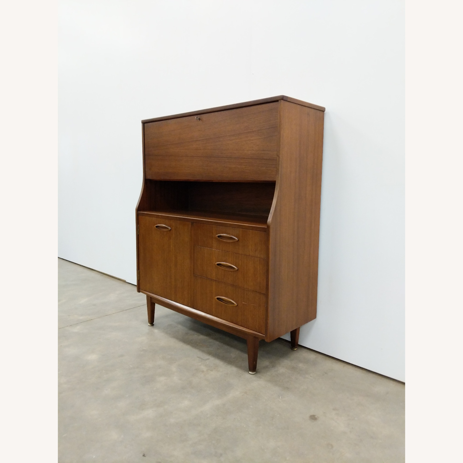 Vintage Mid Century Modern Cabinet / Sideboard - image-2