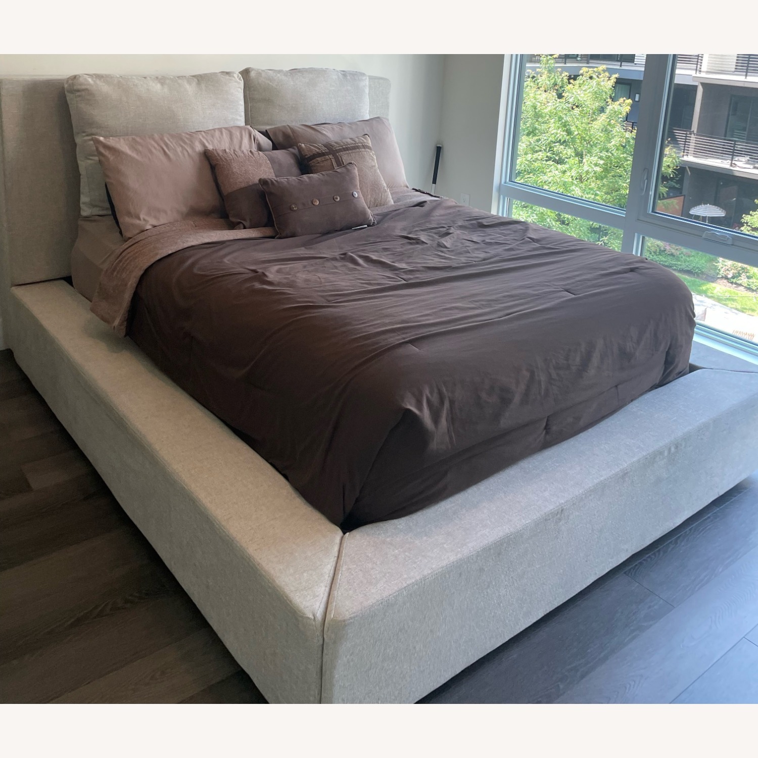 Living Spaces Natural Queen Bed - image-1
