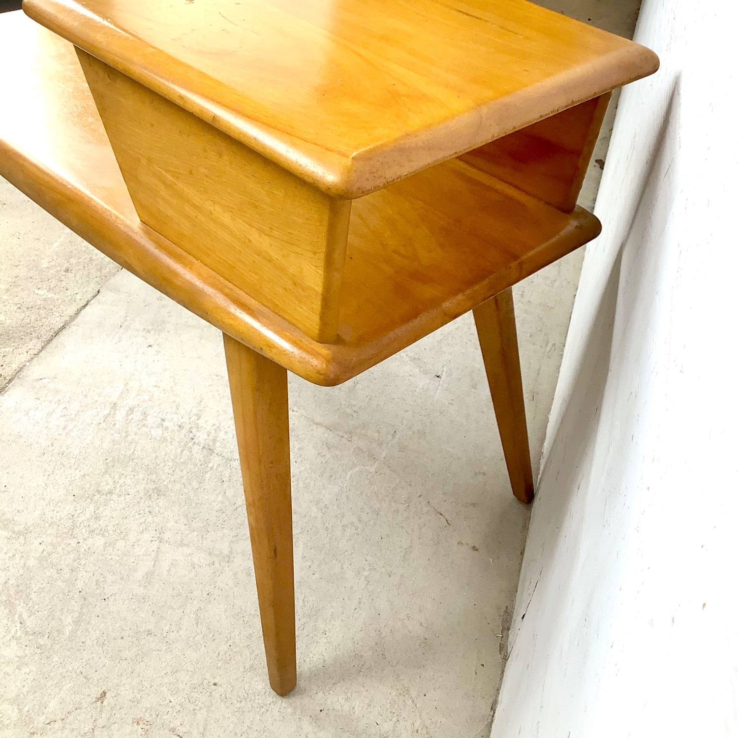 Vintage Heywood-Wakefield Birch End Table - image-12