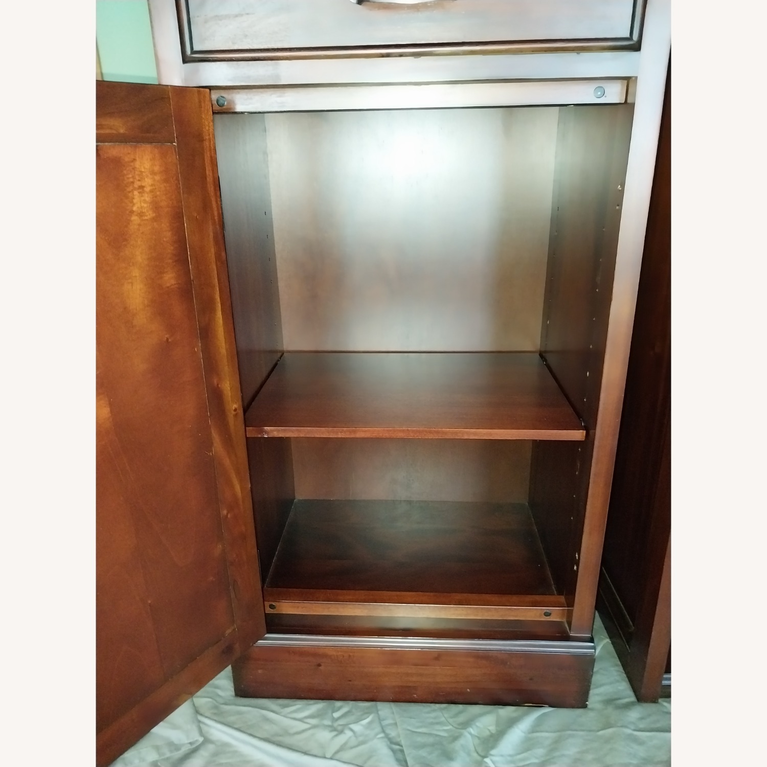 Pottery Barn Aubrey Shelf with Cabinet (19") - image-17