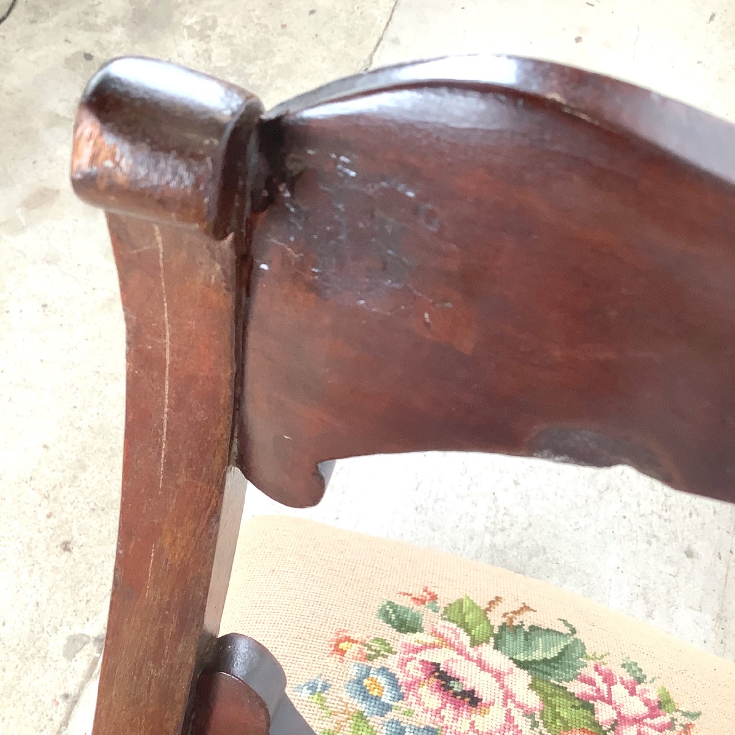 Vintage Chippendale Style Accent Chair - image-13