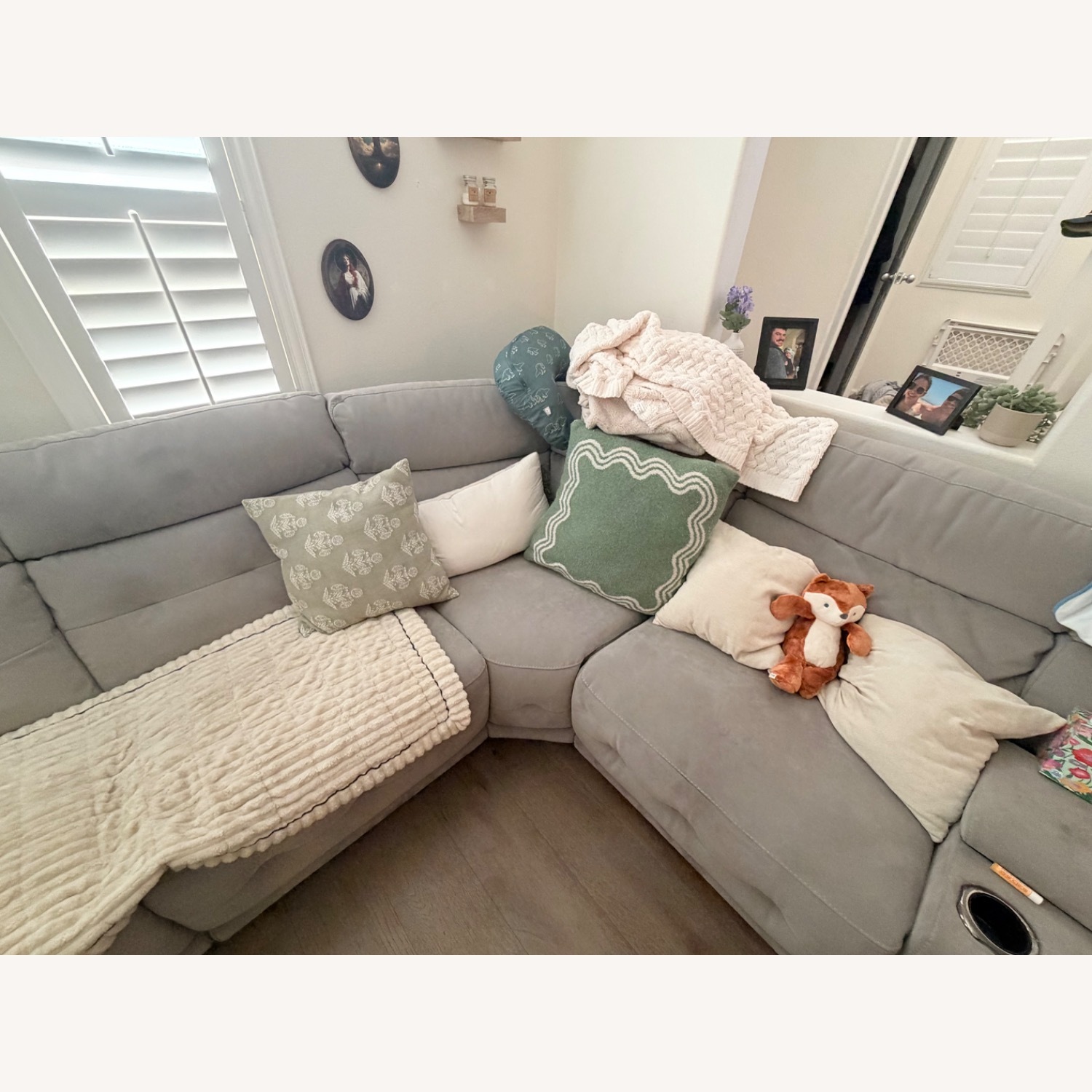 Rumor 6pc Power Sectional  - image-2