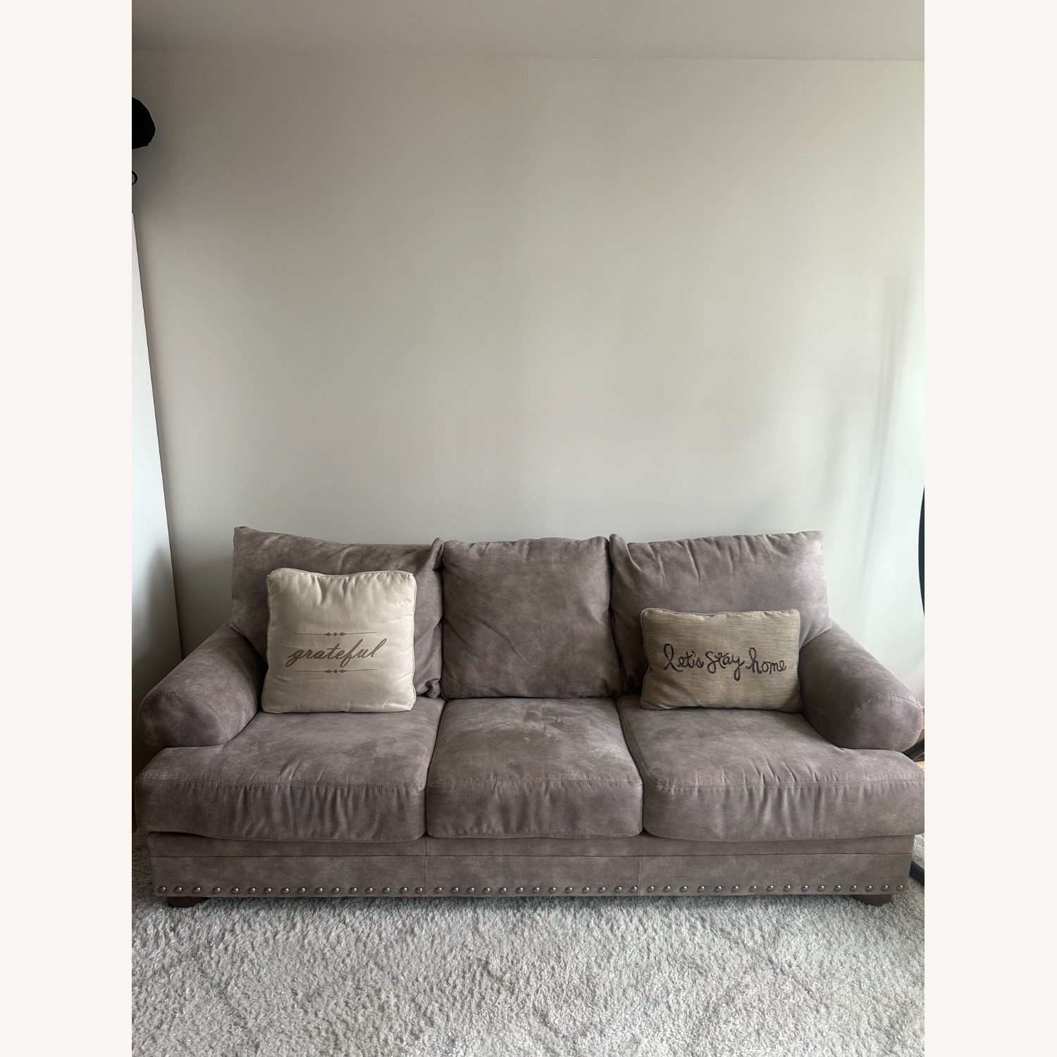 Briarcliff Sofa - image-1