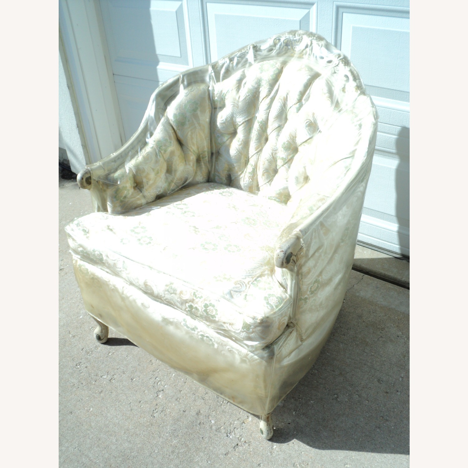 1970 French Provincial Cream/Gold Floating Sofa - image-17