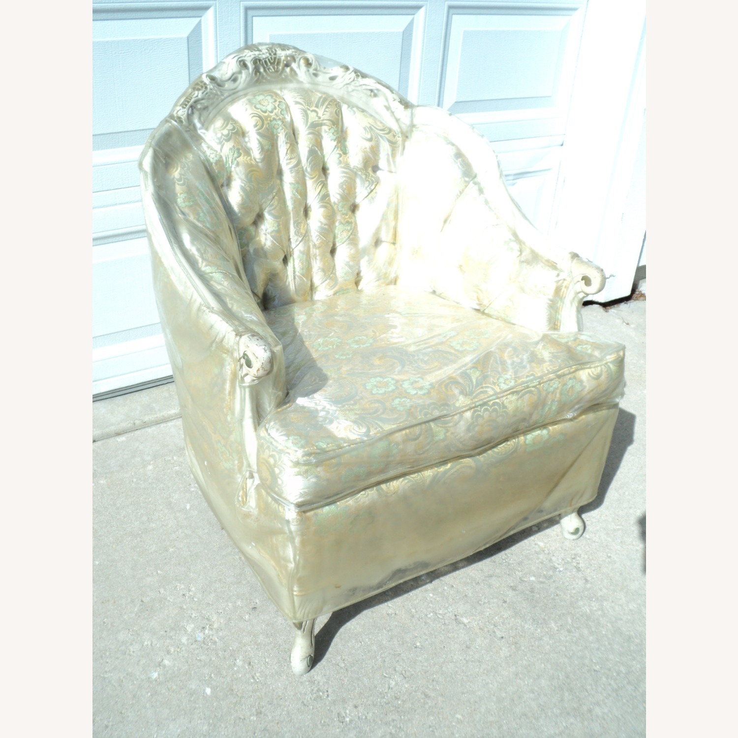 1970 French Provincial Cream/Gold Floating Sofa - image-18
