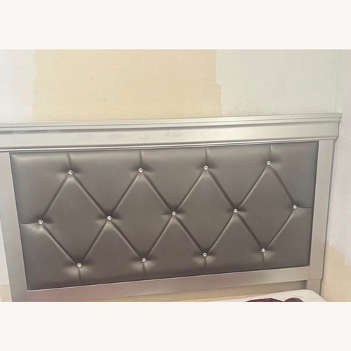 Used Amalia Metallic 3 PC Full Bed for sale on AptDeco
