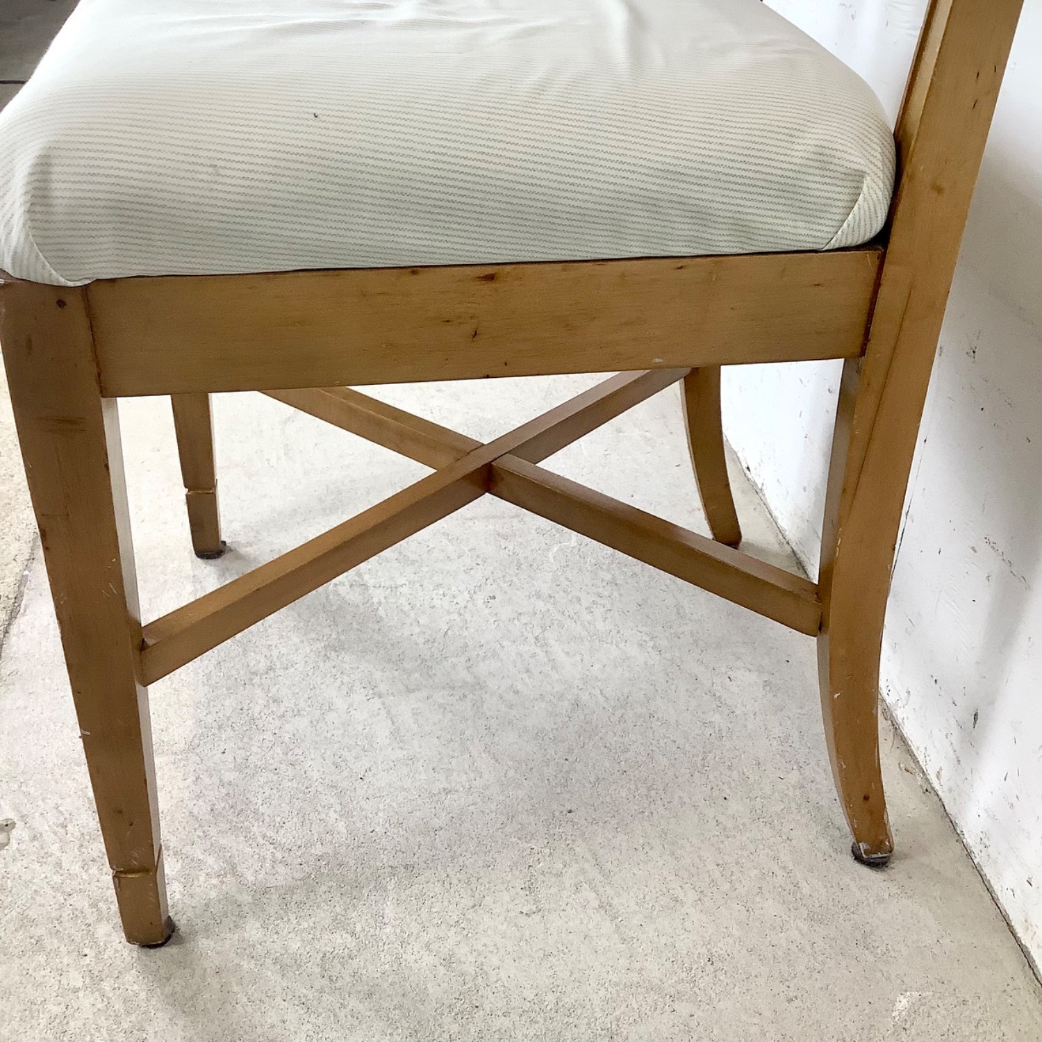 Vintage Neoclassical Style X-Back Side Chair - image-11
