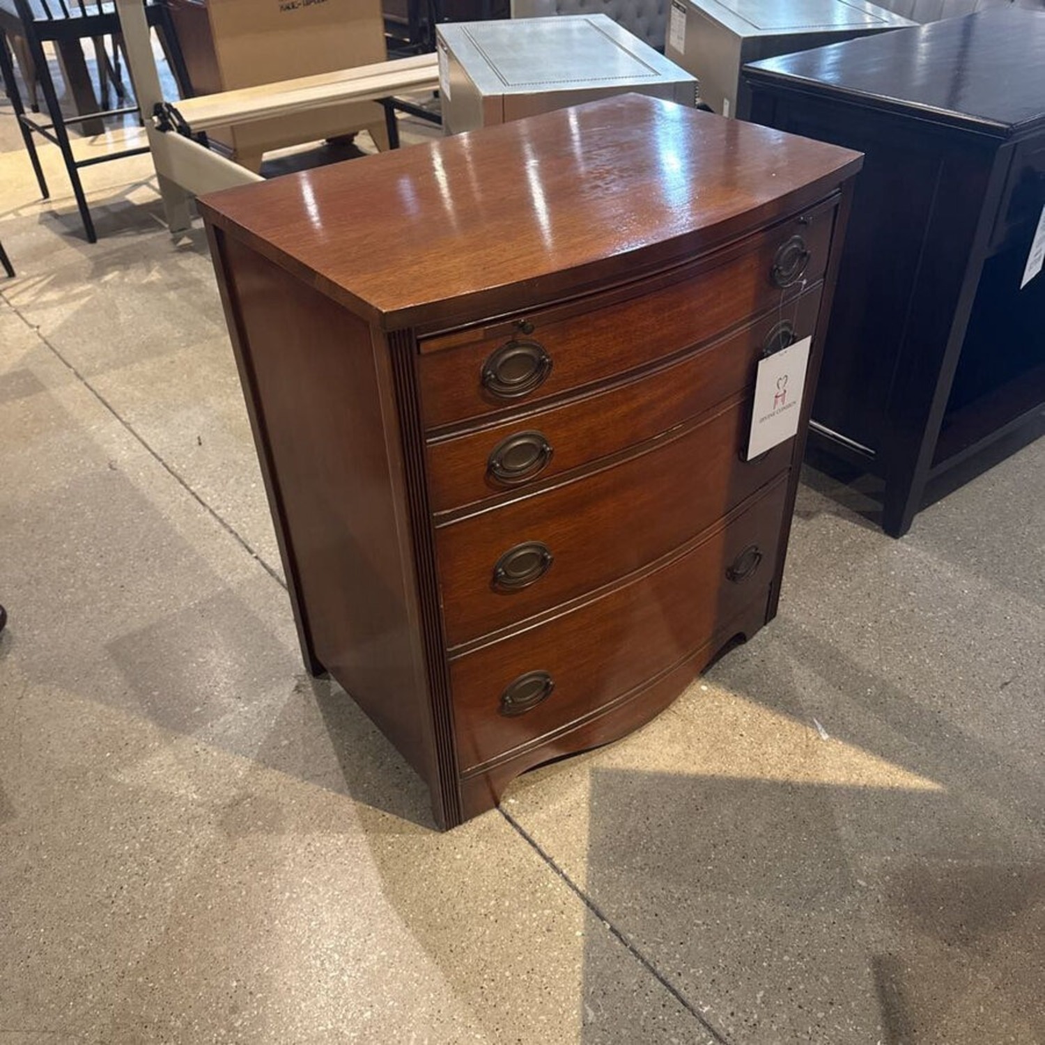 Federal Bowfront Bachelor's Chest Dresser - image-4