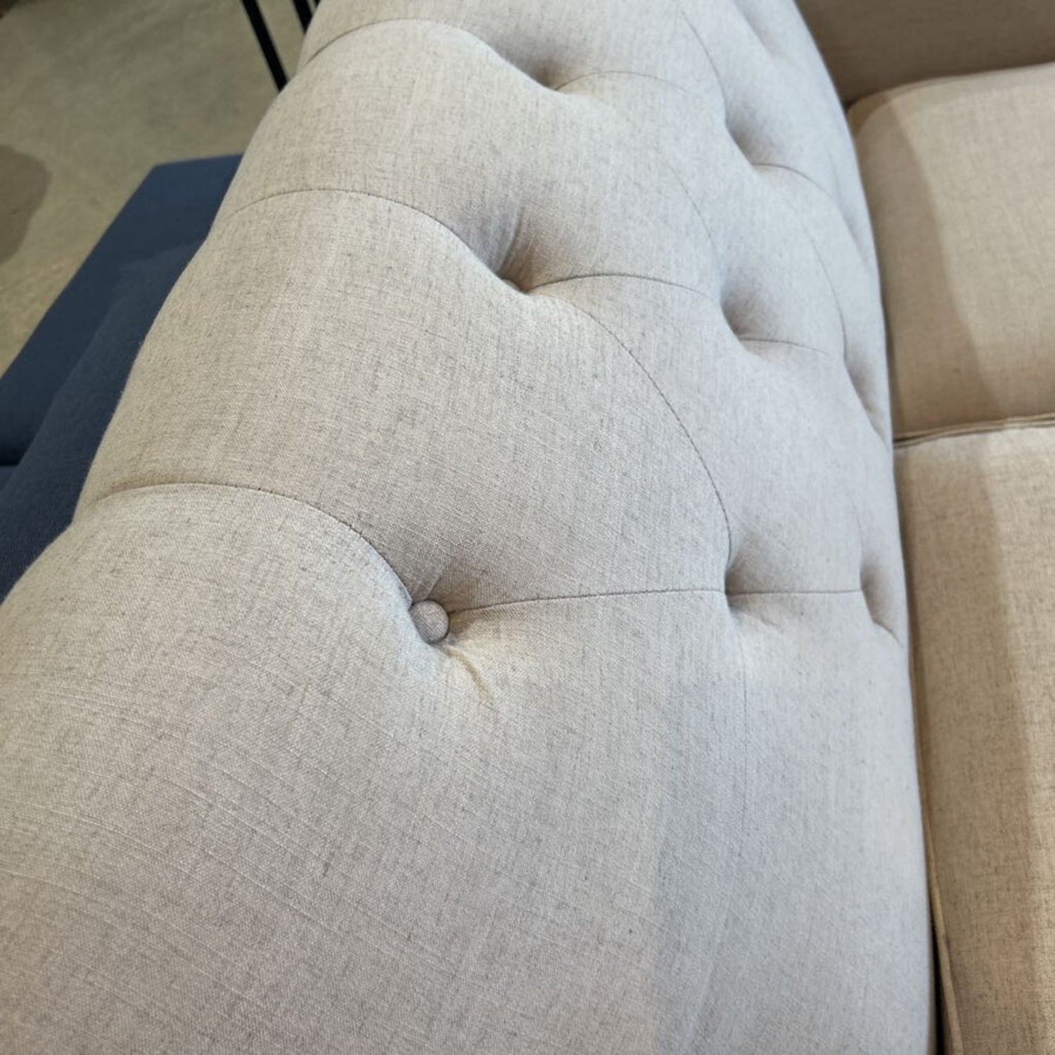 Kieran Traditional Roll-Arm Loveseat - image-3