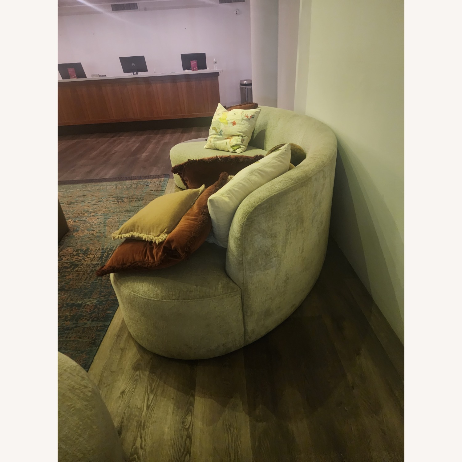 White Wool 3+ Piece Sectional - image-6
