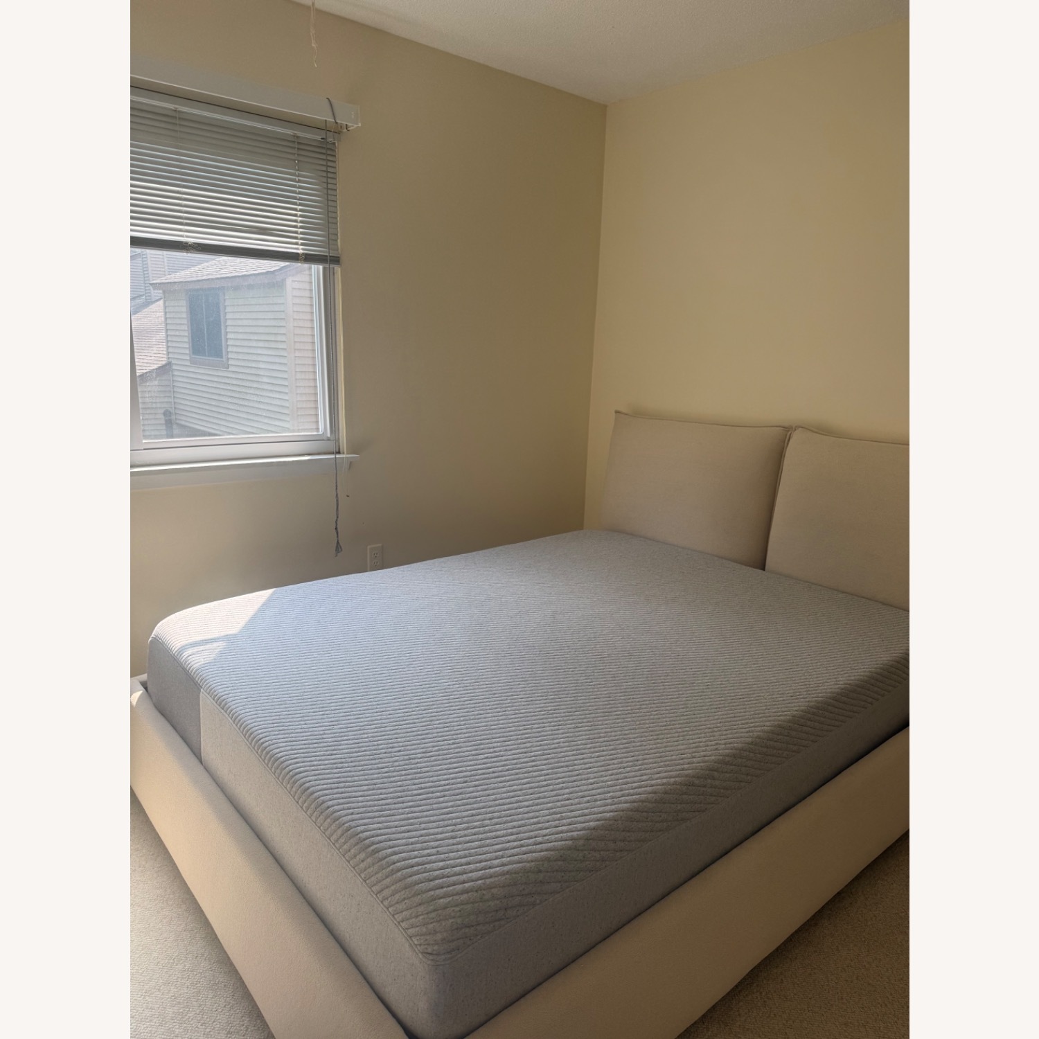 Raymour & Flanigan Natural Queen Bed - image-3