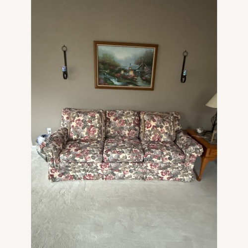 Used Thomasville Furniture Industries 3+ Seater Sofa for sale on AptDeco