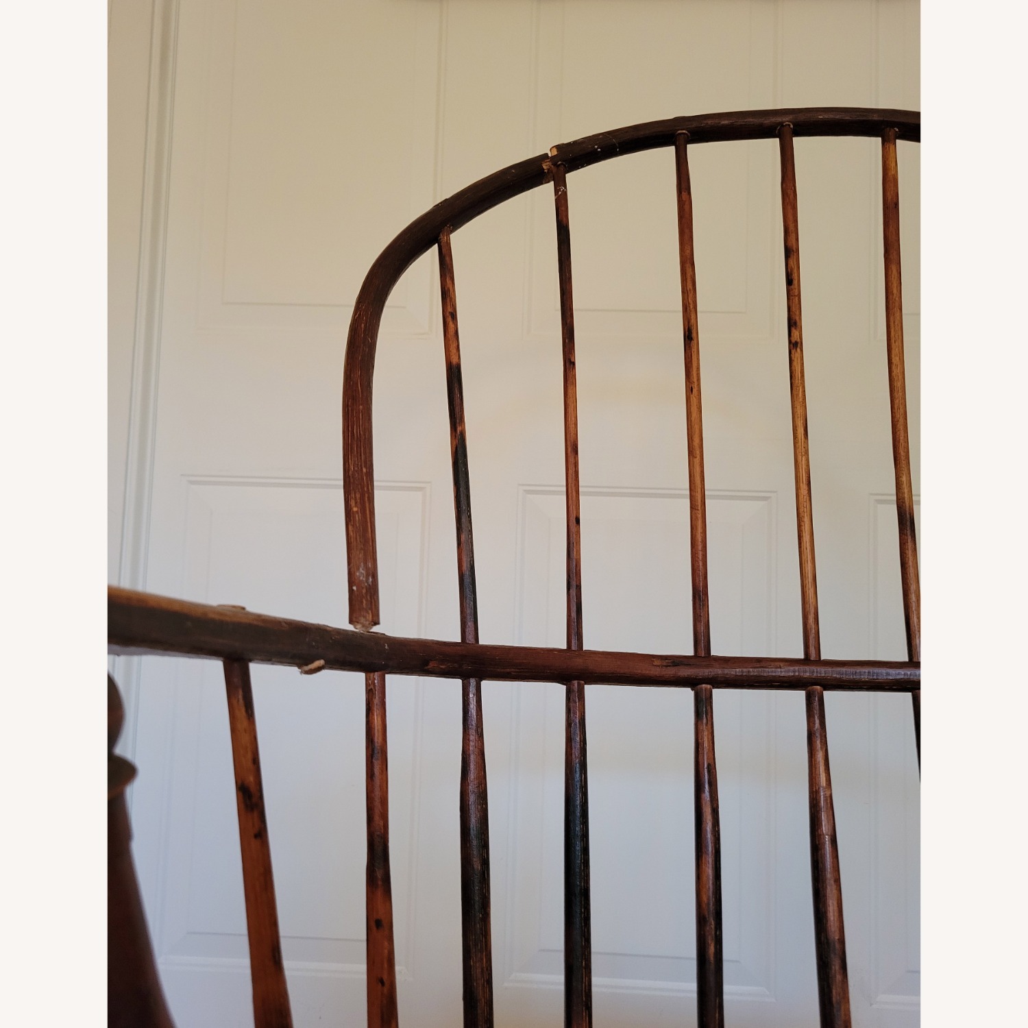 6 Reproduction Antique Windsor Chairs - image-9