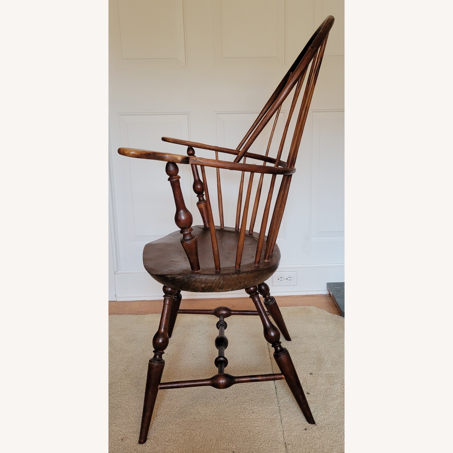 6 Reproduction Antique Windsor Chairs - image-4