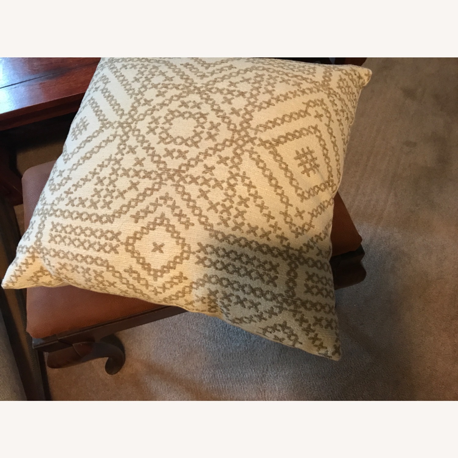 20x20 Brown and Cream Throw Pillows - image-3