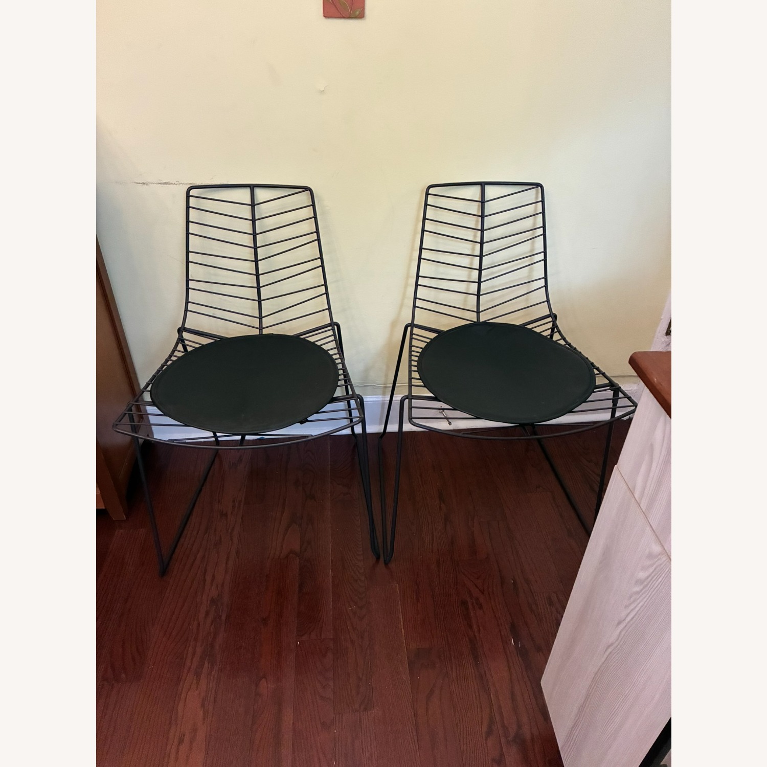 Arper Leaf Black/Brown Metal Accent Chairs - image-2