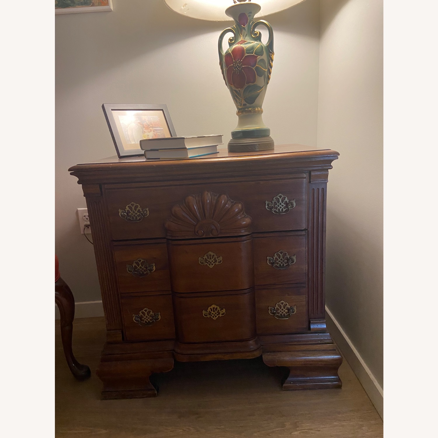 Vintage/Antique Finds Green Table Lamp - image-4