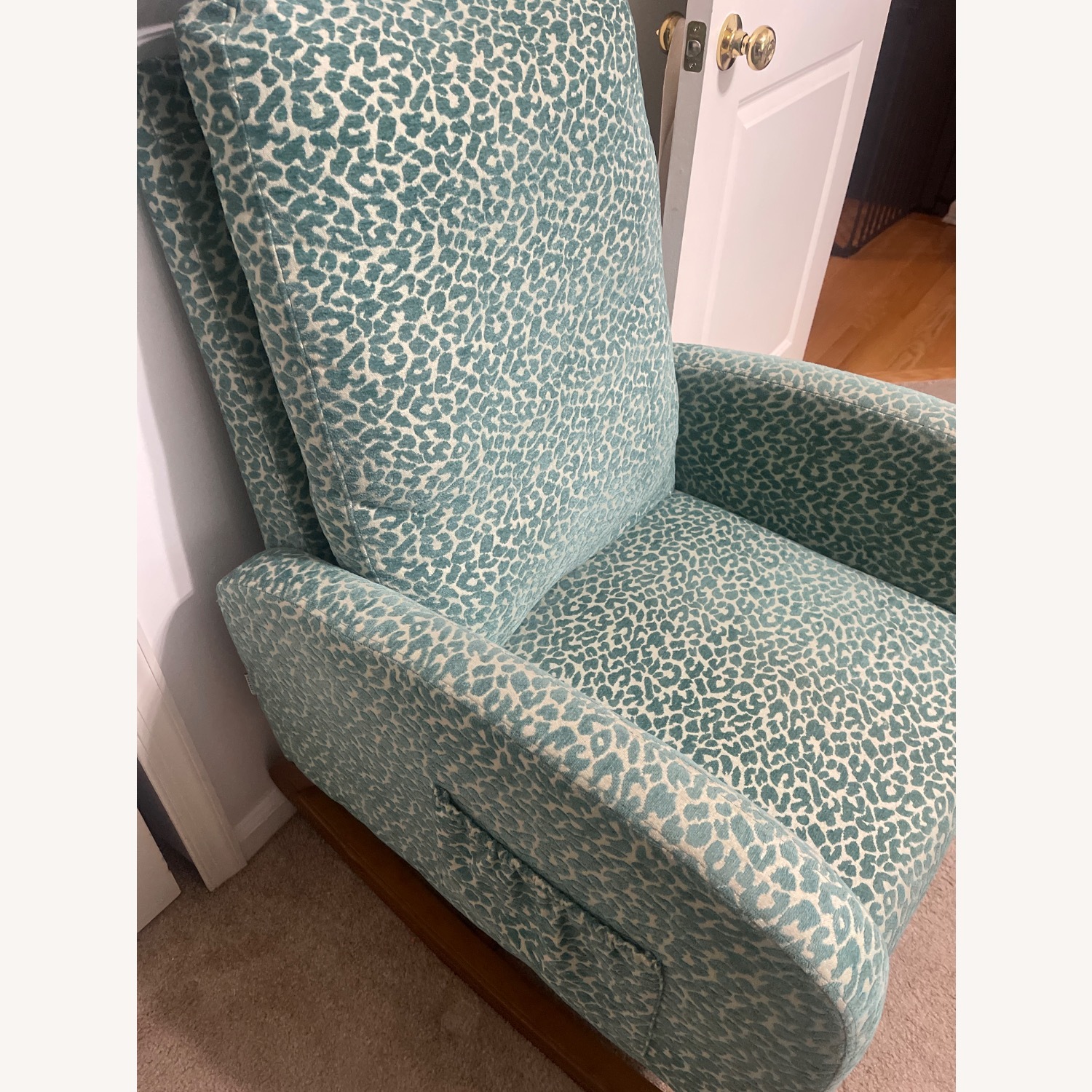 Bed Bath & Beyond Comfortable Rocking Chair - image-1