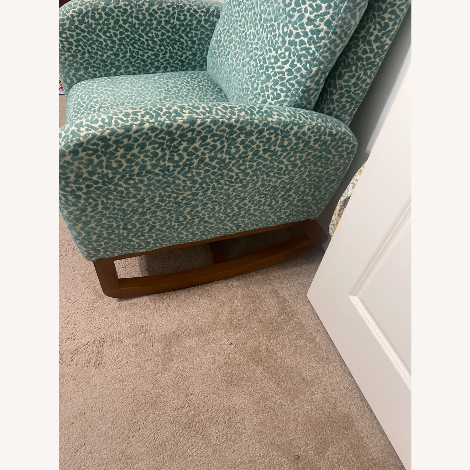 Bed Bath & Beyond Comfortable Rocking Chair - image-3