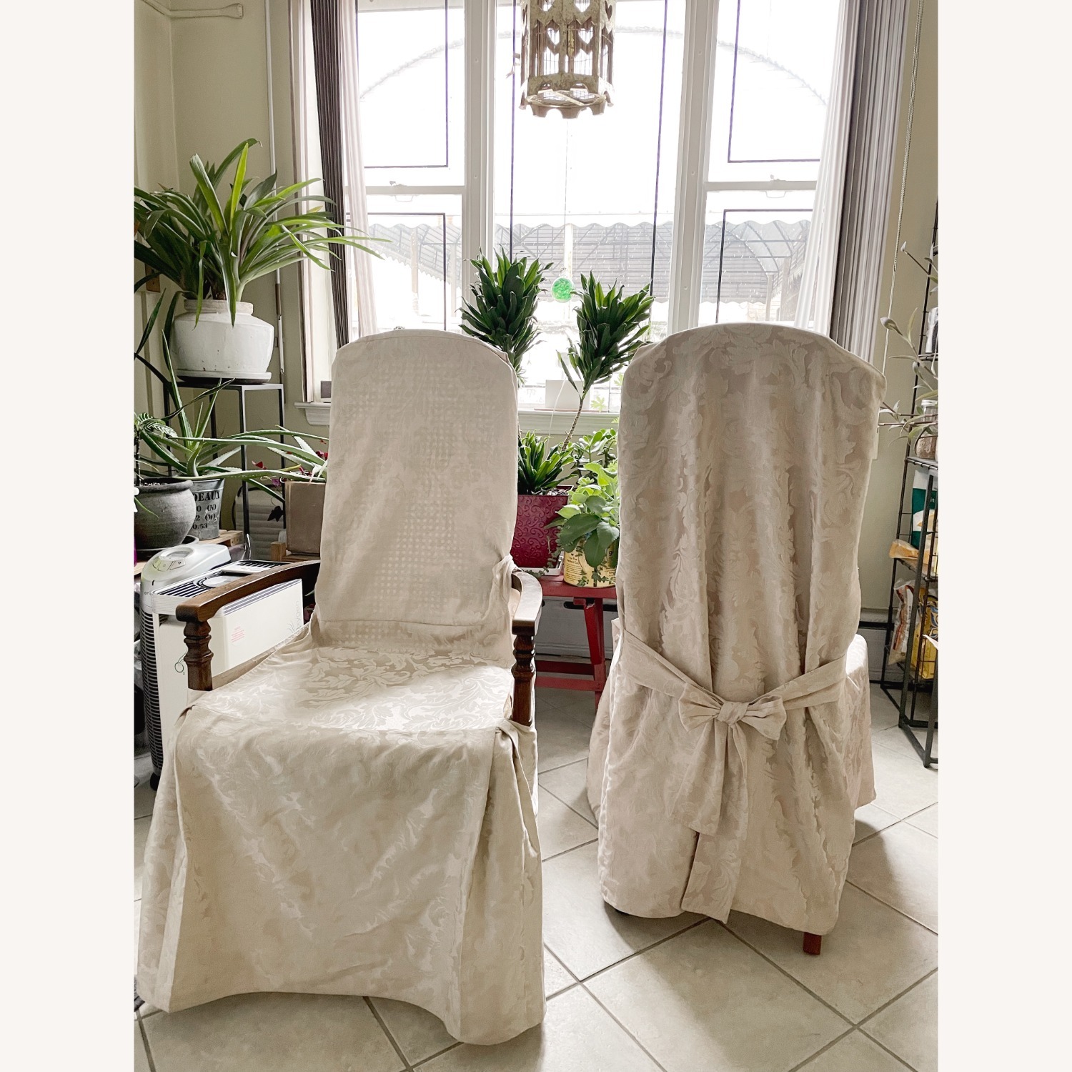 Broyhill Set of 8 Vintage Dining Chairs - image-5
