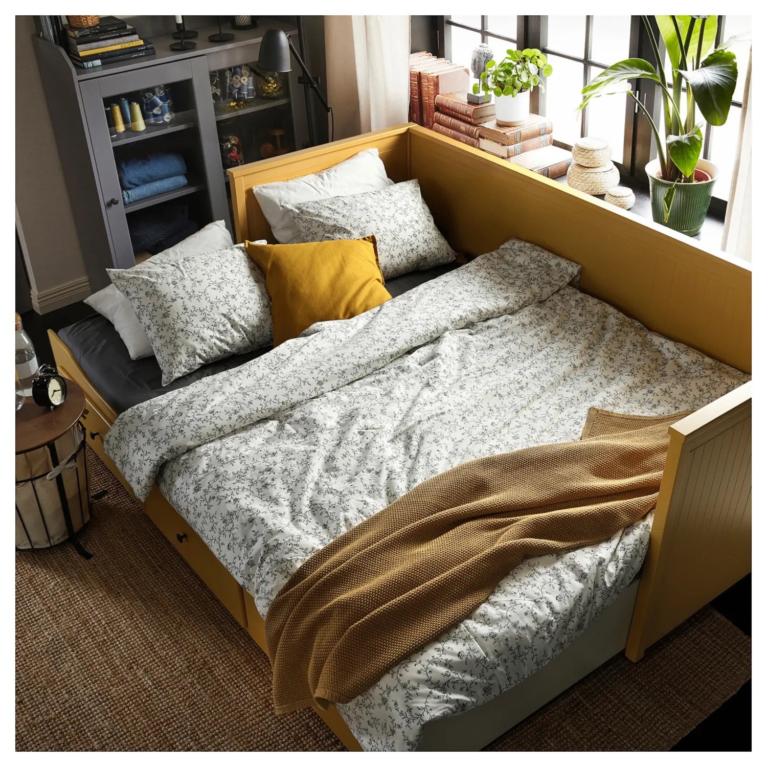 IKEA Hemnes Daybed - AptDeco