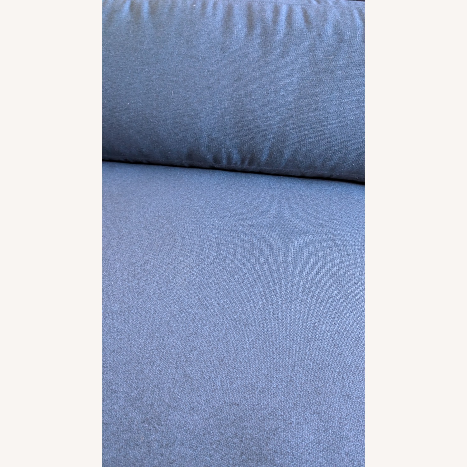 Knoll D'Urso Sofa 7.5' Indigo Hourglass Fabric - image-15