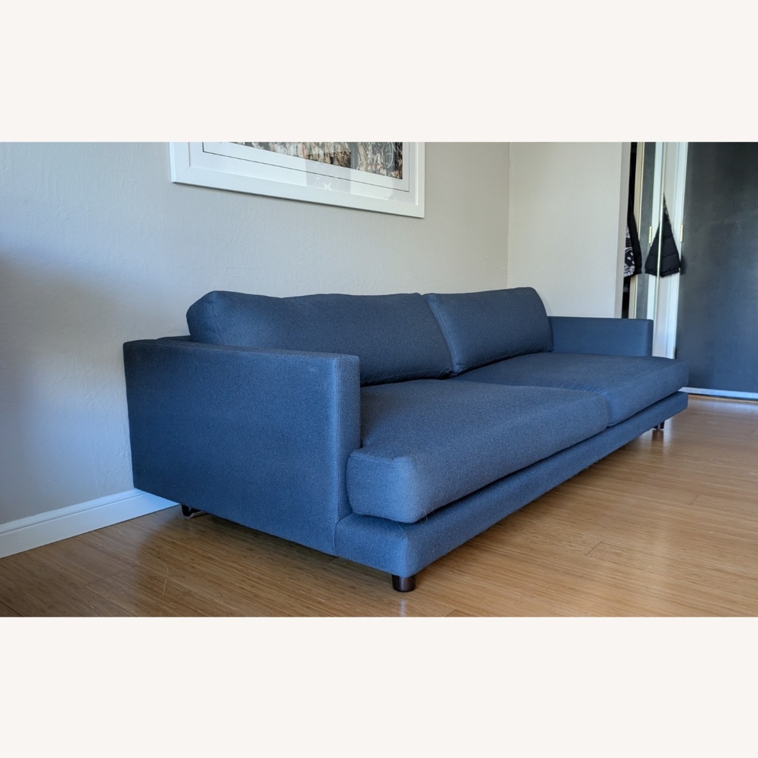 Knoll D'Urso Sofa 7.5' Indigo Hourglass Fabric - image-5