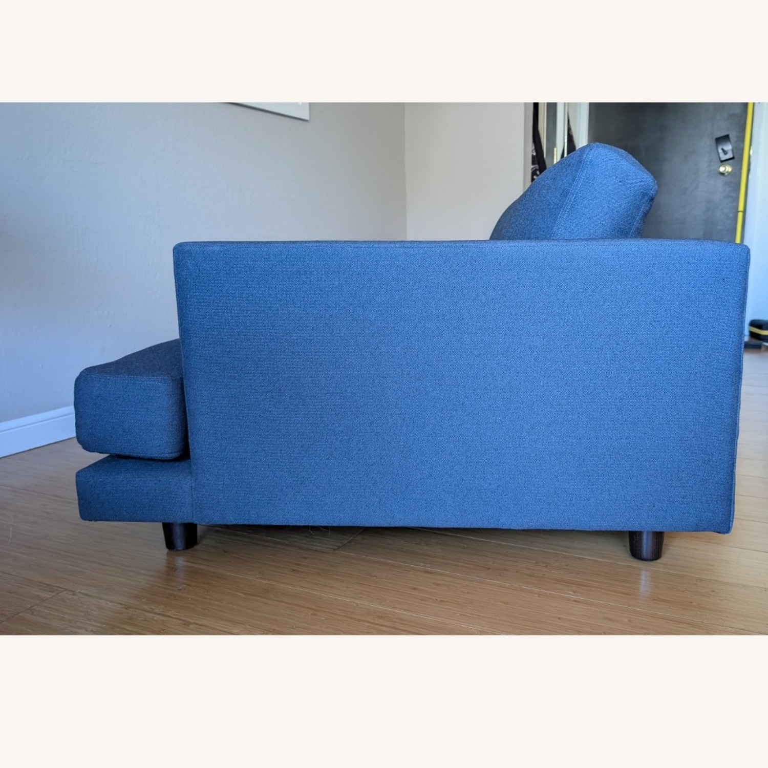 Knoll D'Urso Sofa 7.5' Indigo Hourglass Fabric - image-21