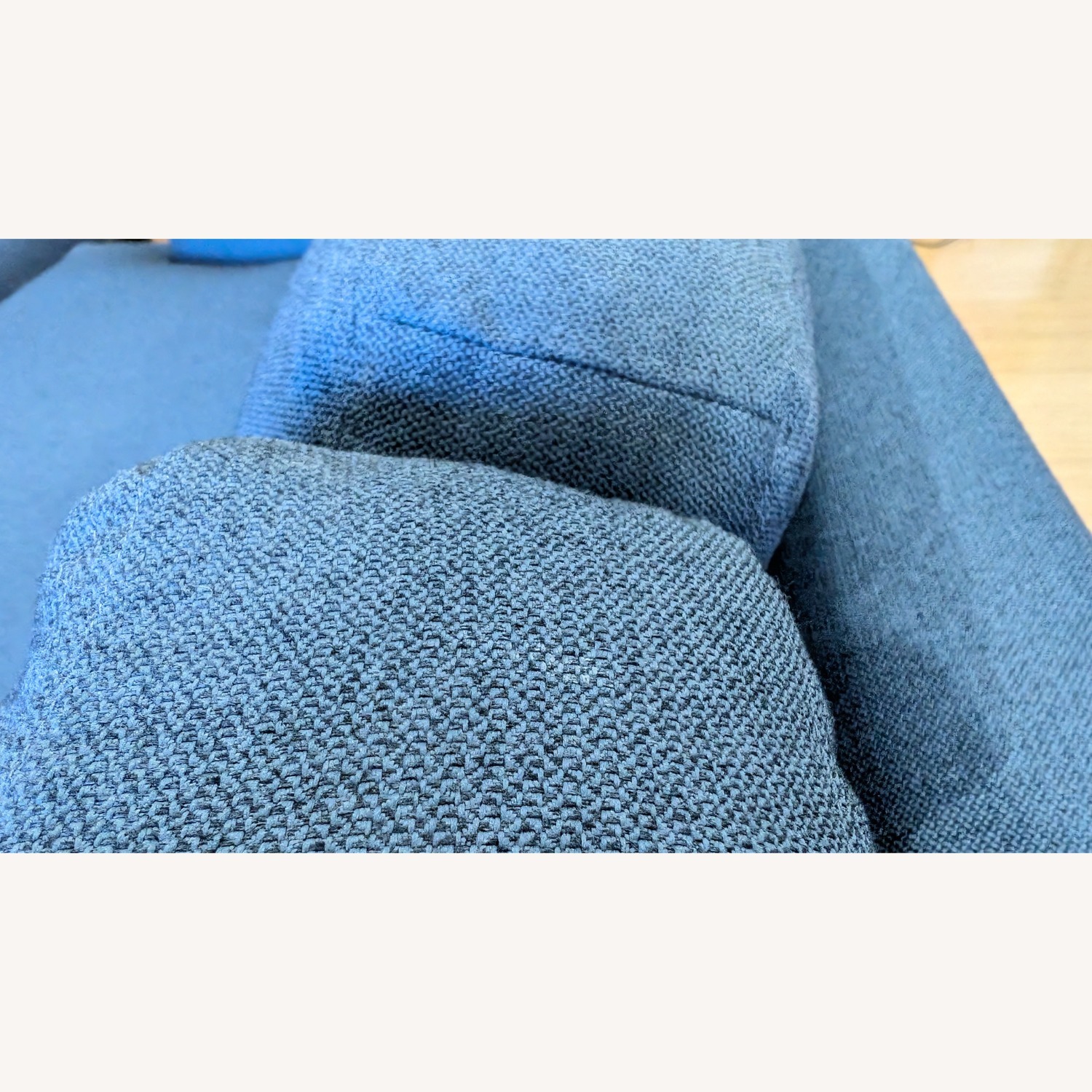 Knoll D'Urso Sofa 7.5' Indigo Hourglass Fabric - image-14