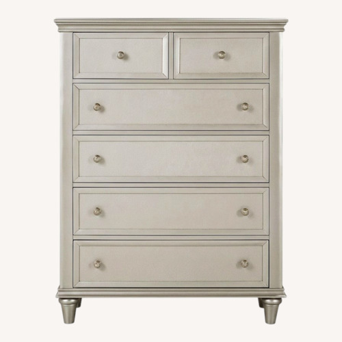 Used Raymour & Flanigan 6 Drawer Chest for sale on AptDeco