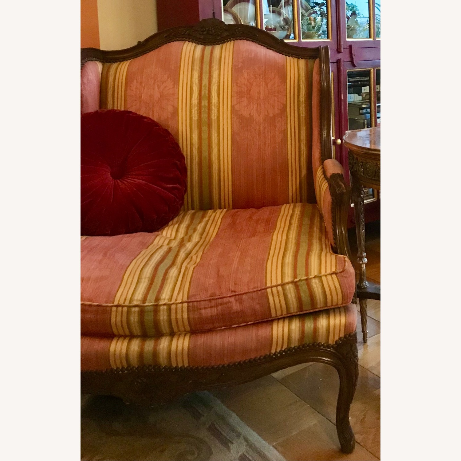 Vintage/Antique Finds Armchair - image-3